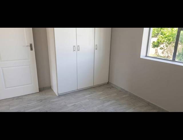2 BEDROOM PROPERTY TO RENT IN WEST BEACH